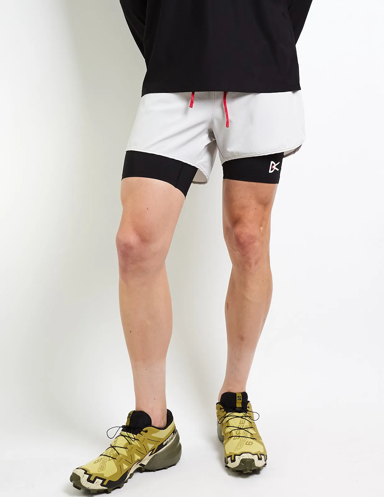 Aaron Trail Shorts in Fog