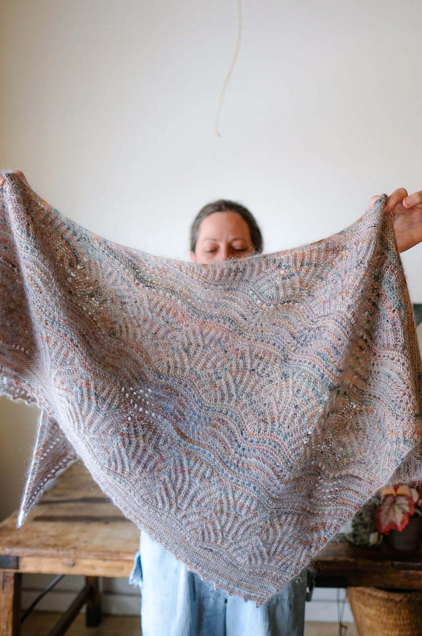 AVFKW x La Bien Aimée x Nadia Crétin-Léchenne - Wind of Change Shawl Bundle