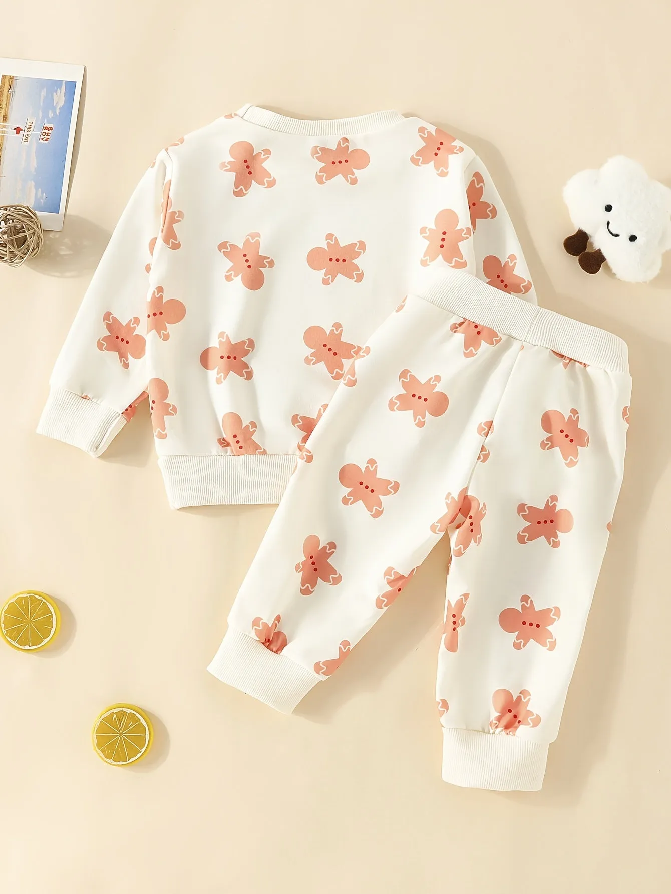 Baby Cute Cartoon Allover Print 2pcs Outfits, Toddler's Christmas Casual Pullover Top Pants Set