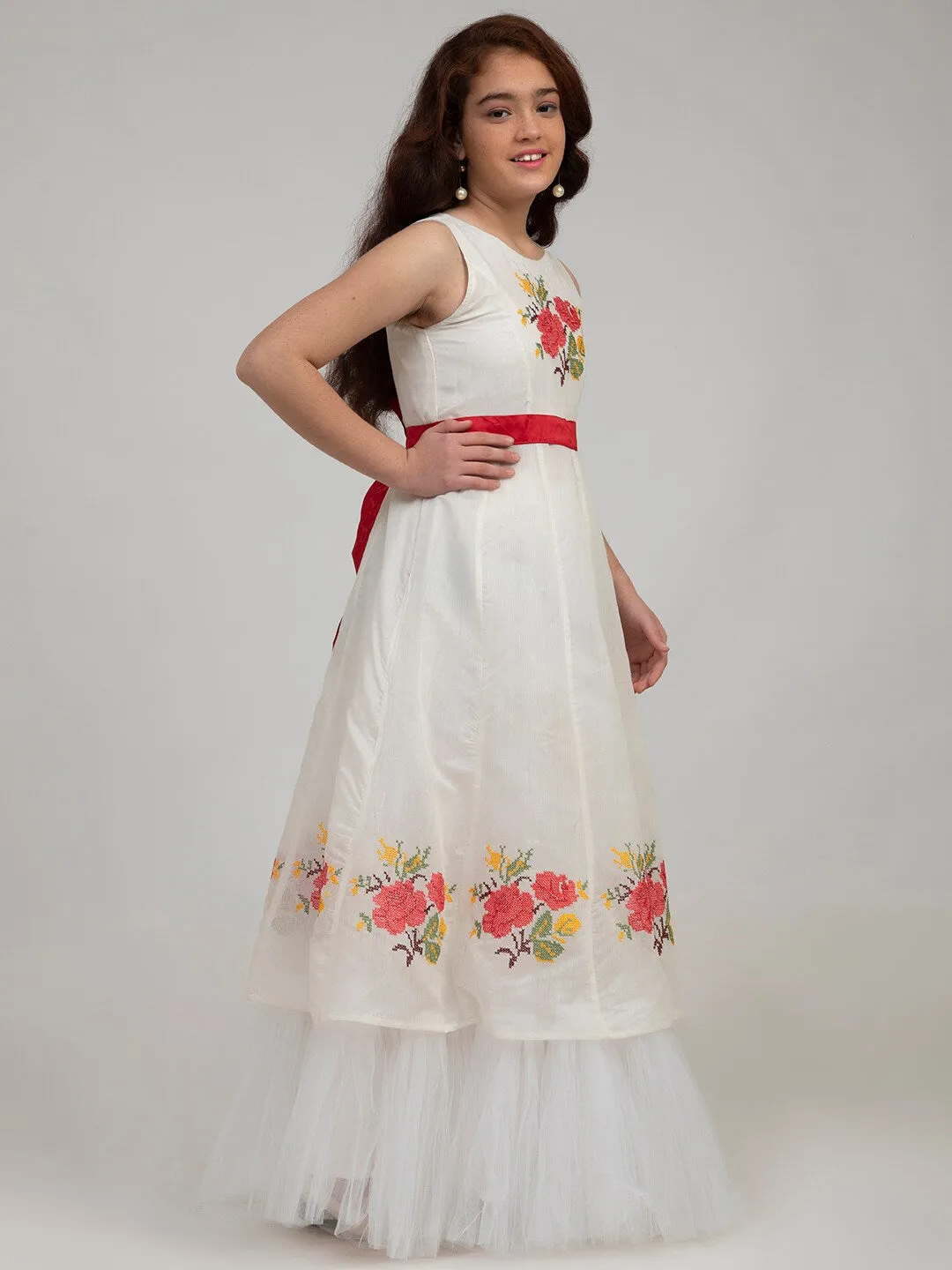 Girl'S White Floral Embroidered Maxi Dress