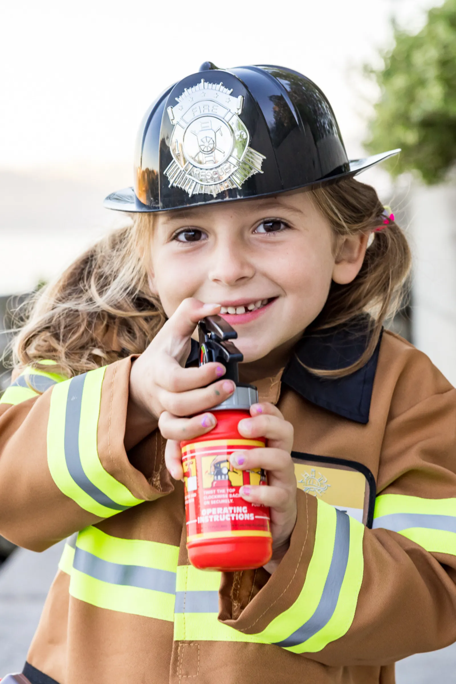 Great Pretenders Tan Firefighter Set with Accessories