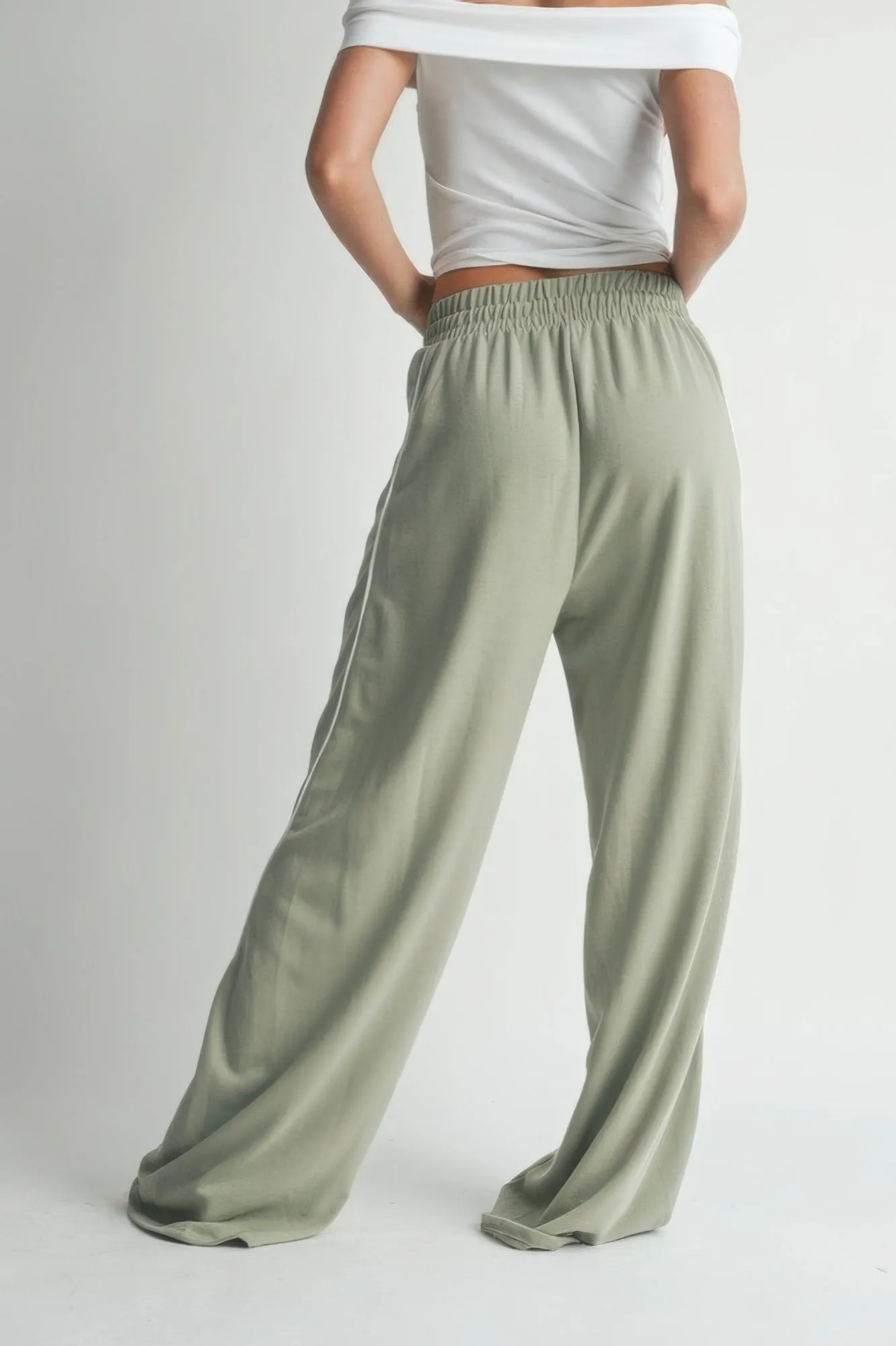 Hot Girl Good Sport Sweatpants In Sage