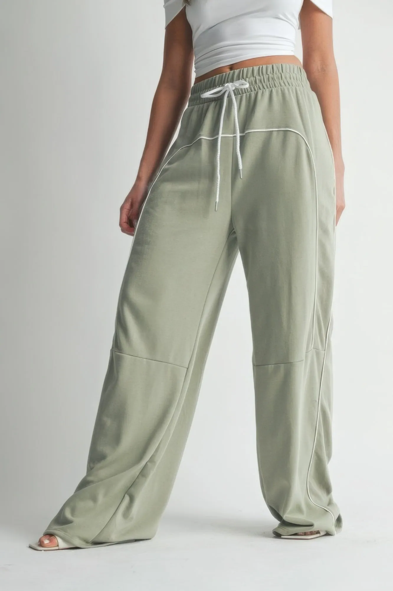 Hot Girl Good Sport Sweatpants In Sage