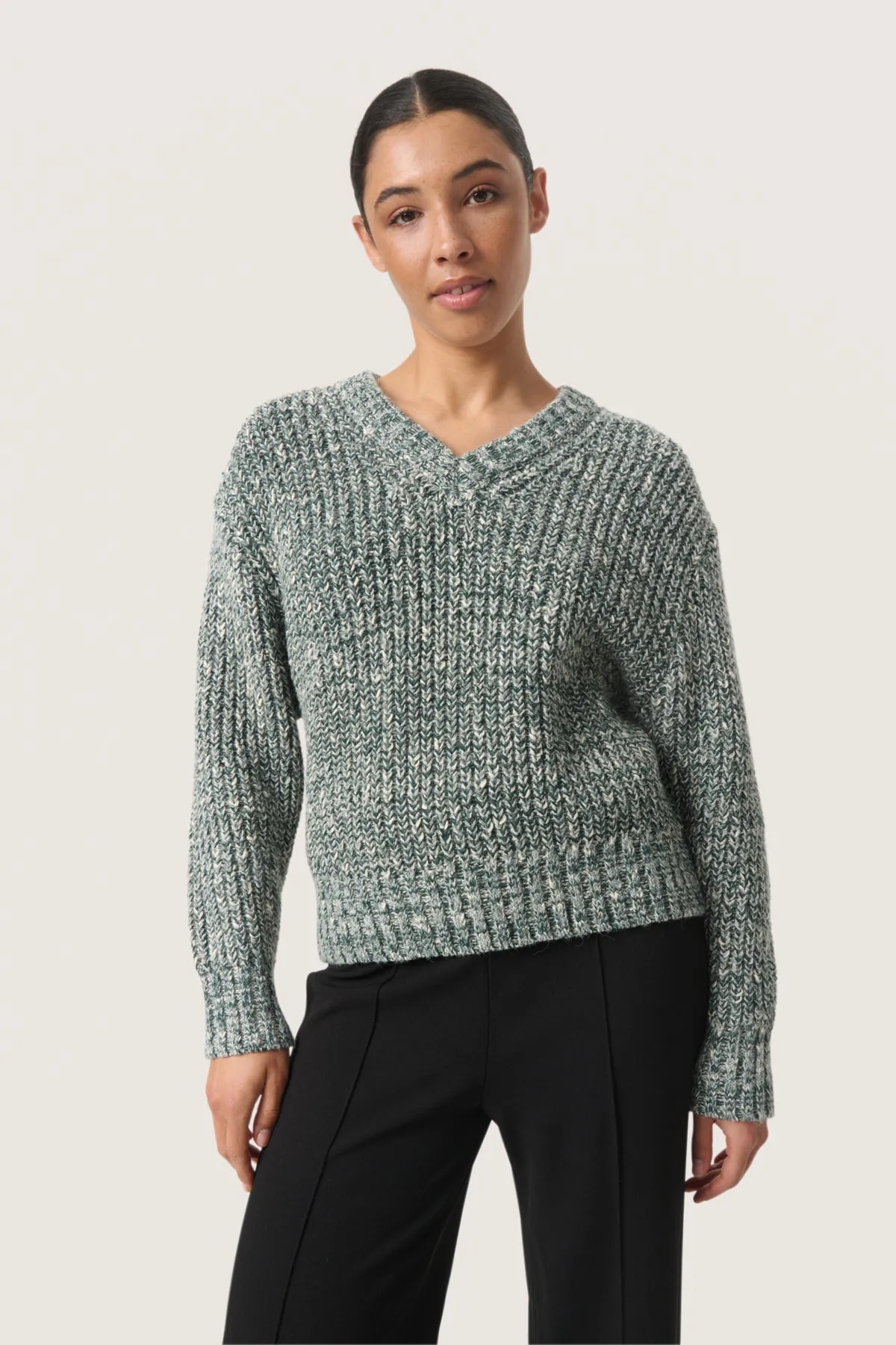 Kamelia Pullover