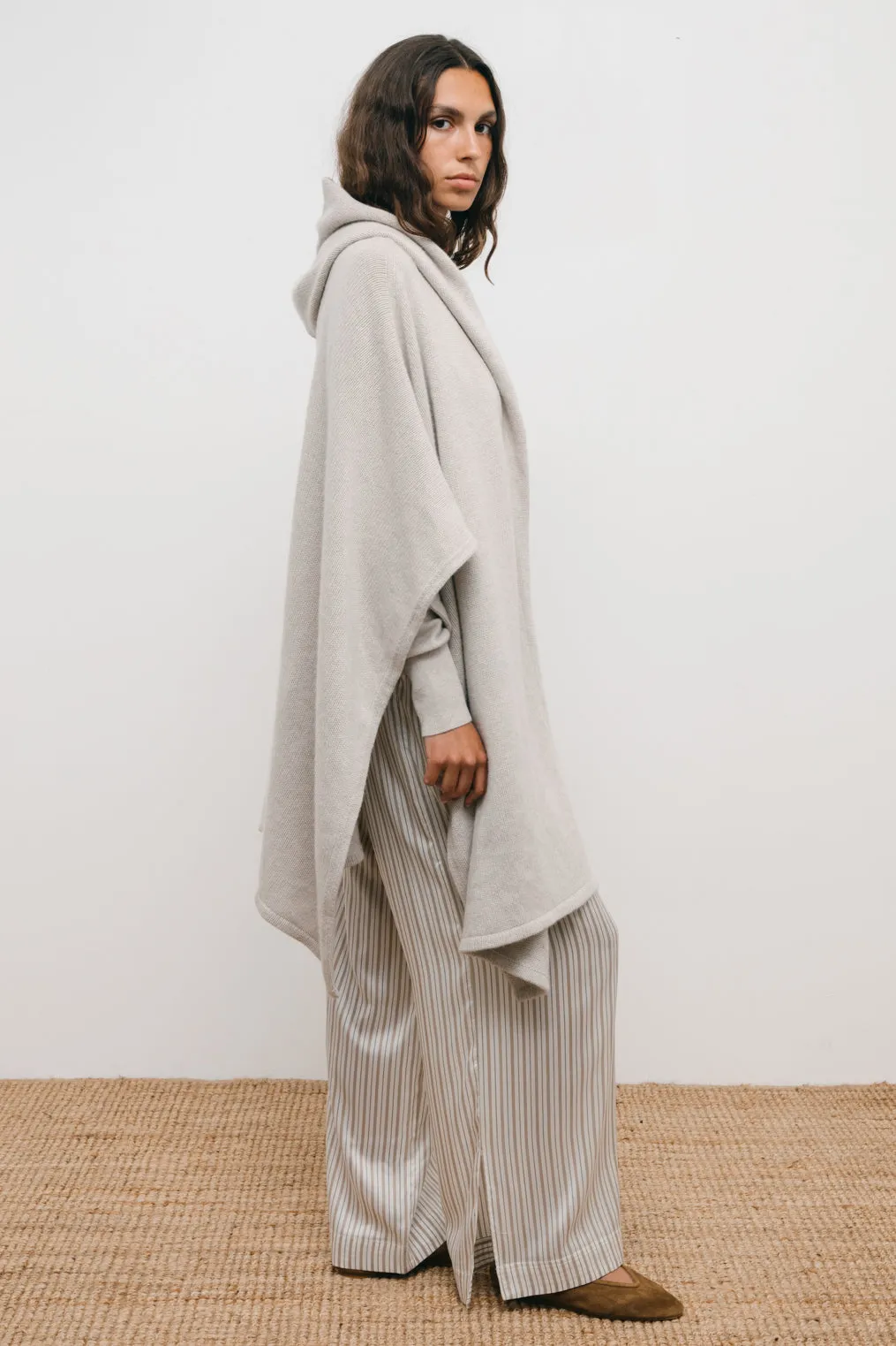 KAYA cashmere cape