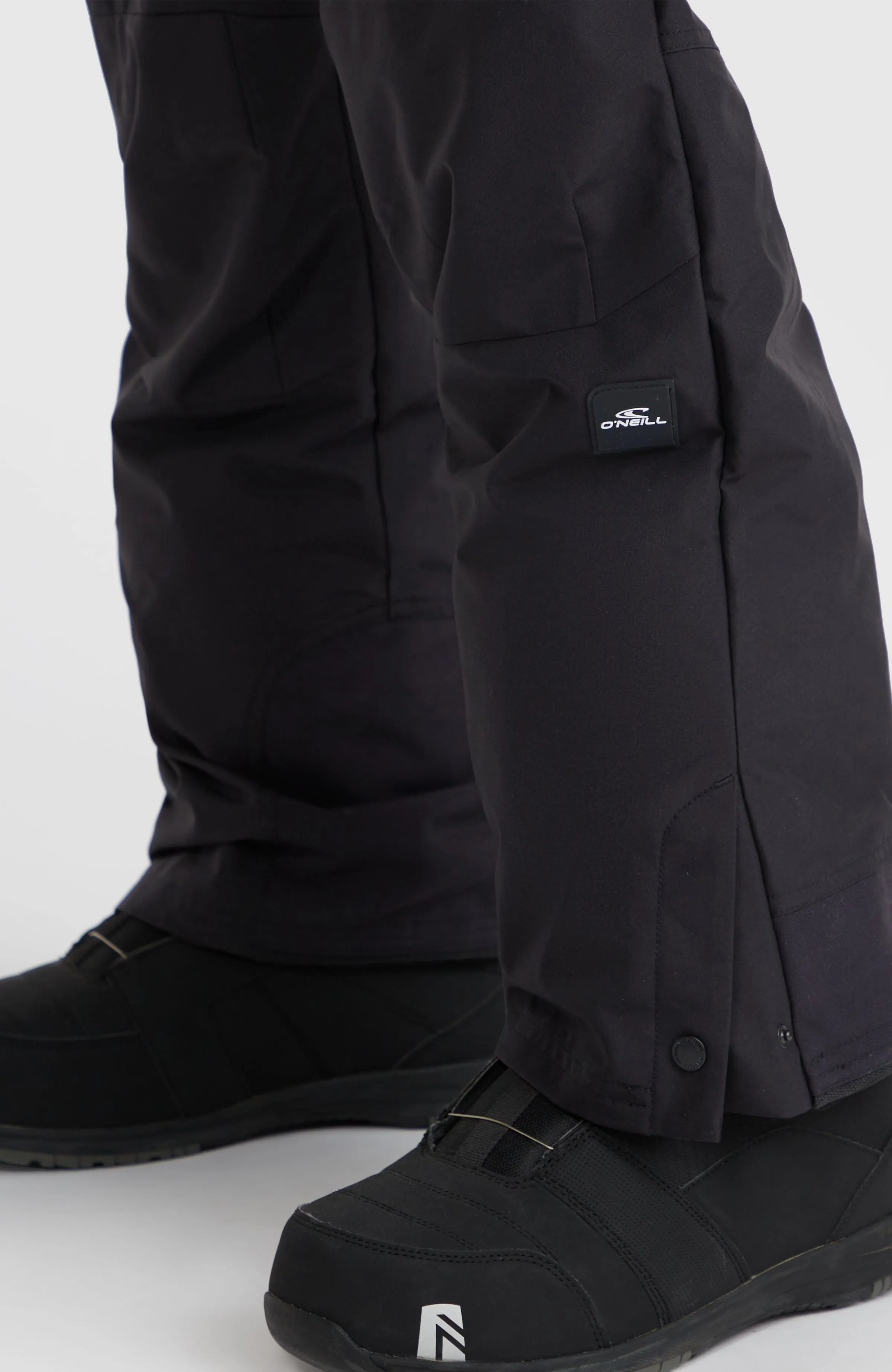 O'Riginals Bib Loose Snow Pants | Black Out