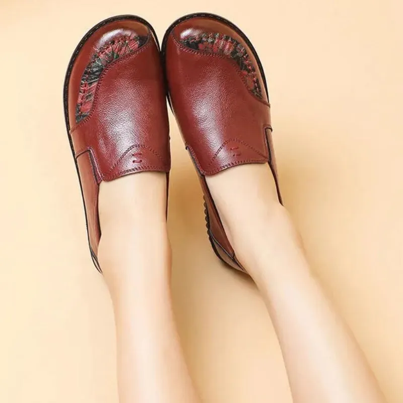 Retro-chic Slip-on Vegan Leather Round Toe Loafer Shoes