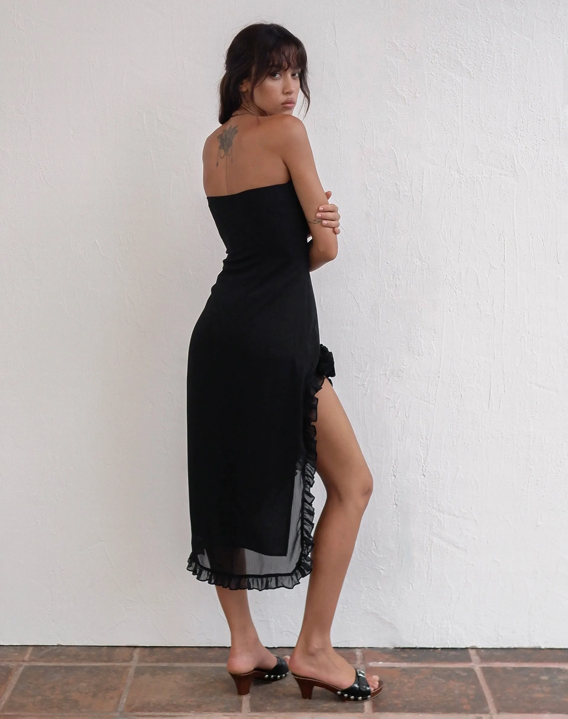 Rosaya Ruffle Rosette Bandeau Midi Dress in Black Chiffon