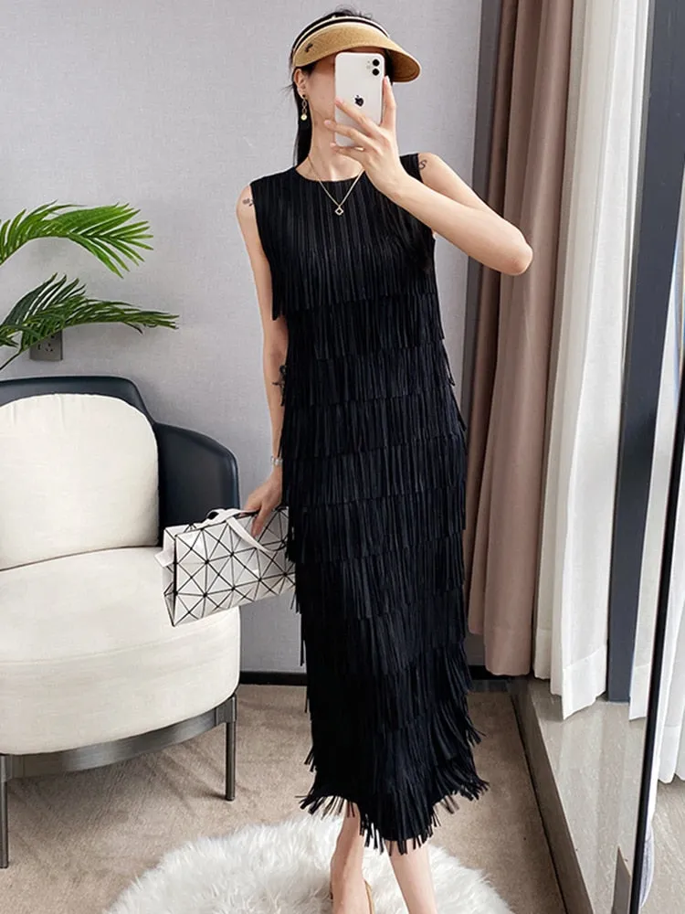 Spliced Tassel O-Neck Sleeveless Midi Dress