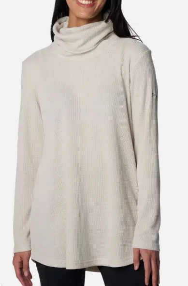 Women's Holly Hideaway Waffle Cowl Neck Pullover | Columbia